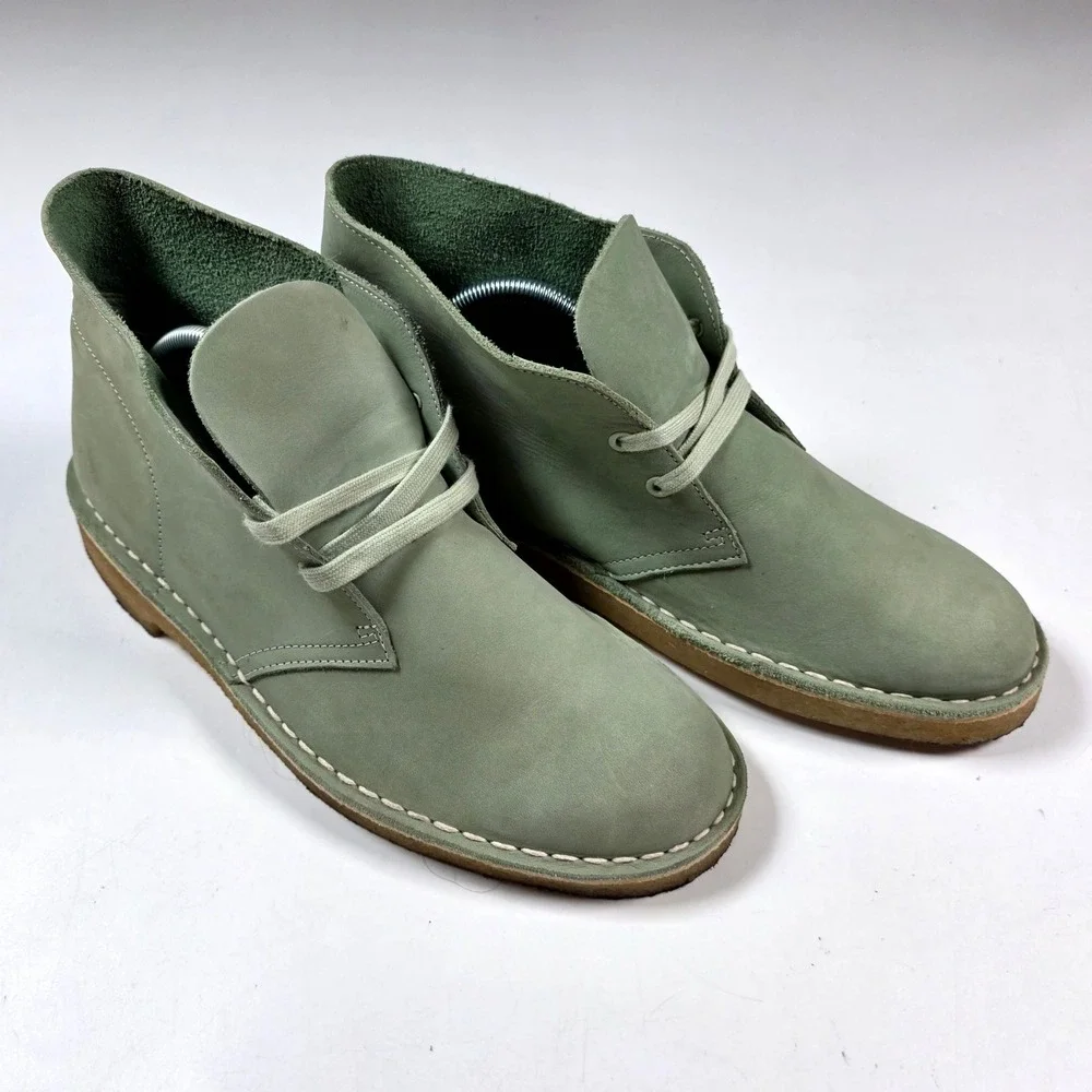 Clarks Desert Boot Men 9.5 Sage Green Suede Chukka Crepe Sole Originals 26154818